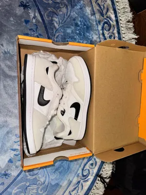 NIKE LIMITED ORIGINAL 1