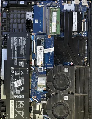 SSD hotira 512gb va operativ hotira ddr 4 8gb