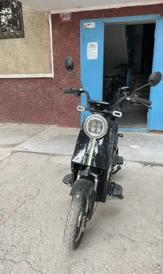 Продаётся электроскутер 1