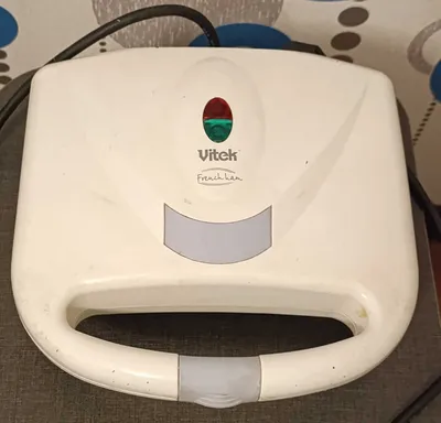 Сэндвичница Vitek VT-159W 1