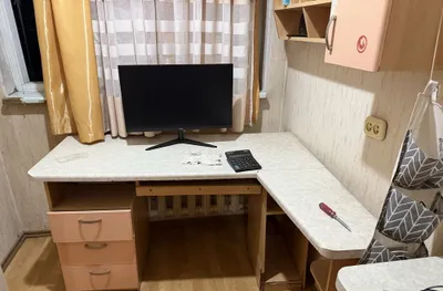 продам стол срочно