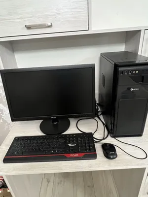 Kompyuter Asus va boshqa qo’shimcha buyumlari bilan 1