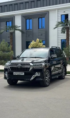 Toyota Land Cruiser 200 1