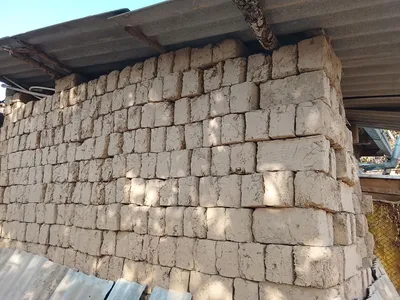 Hom gisht kotasdan uyda quyilgan 1