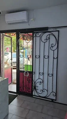 Ikki tabaqali katta eshiklar uchun temir panjara