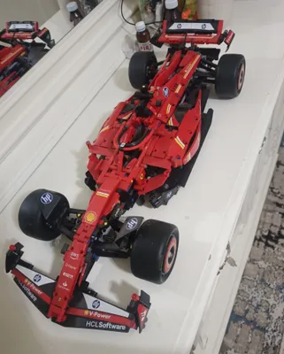 Собранный Lego Formula 1 1