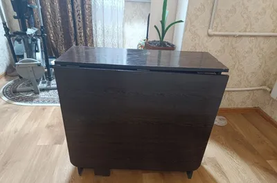 Sovetda ishlab chiqarilgan kitob stol 1