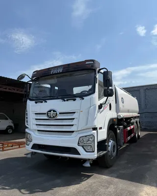 FAW 20T Водовоз — мощная и надёжная машина для перевозки воды 1