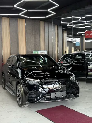 Mersedec eqe 500, 4 matic krasover suv kuziv full 1