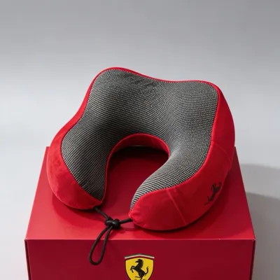Брендовая дорожная подушка под шею Ferrari 1
