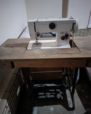 Sifatli va chidamli 3 ta tikuv mashinasi (Chaika-134A va retro modella 1