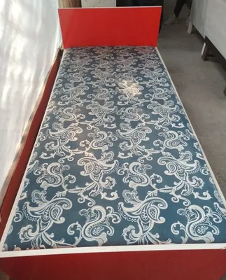 Detski divan chiroyli va hamyonbob