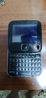 Продаётся кнопочный телефон Nokia 7705 Twist 1