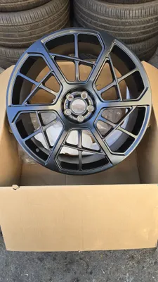 22 razmerli zeekr 9x moshinasining radnoy diska 1
