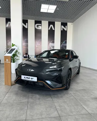CHANGAN UNI-V 2 turbo (в автосалоне Changan «Росат») 1