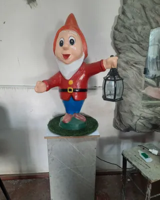Скульптура из бетона Гном светильник 1