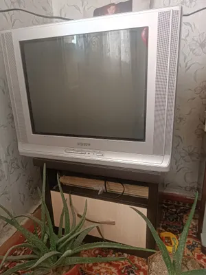 Yaxshi holatda, muammo va nuqsonlarsiz televizor sotiladi