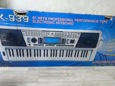 MK-939 elektron sintezatori, 61 ta klavisha 1