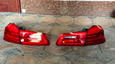 BMW 5 g30 orqa faralari 1