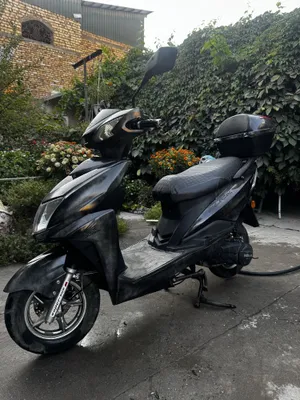 Skuter 150kub sotiladi benzinli 1