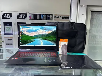 Ноутбук MSI Bravo 15 1