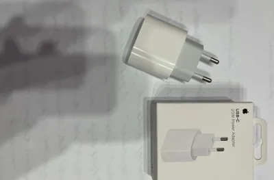Адаптер питания Apple USB-C 20 Вт 1