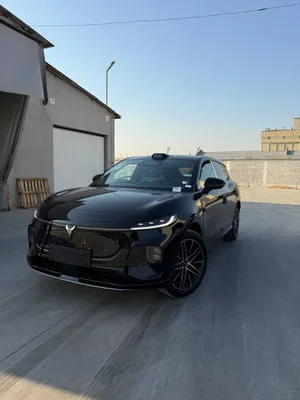 VOYAH COURAGE 2026 EV — BYD Sealine 07 va Zeekr 7X raqobatchisi 1