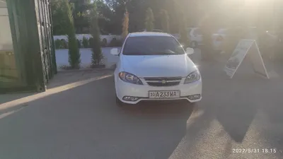 Lacetti 2 sotiladi 1