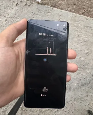 Телефон Samsung S10 5G 1