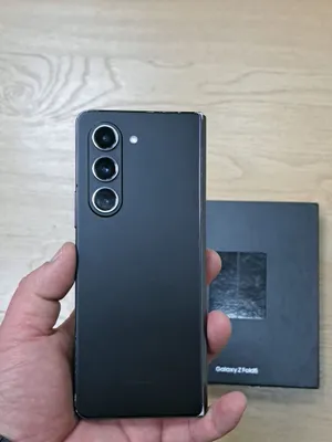 Samsung Z Fold5 xotirasi 12/256GB 1