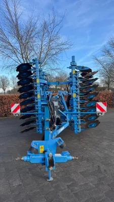Дисковая борона Lemken Rubin 9, тянет Case Puma, John Deere 1