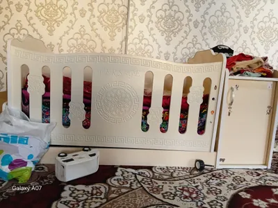 Продаётся детская кроватка