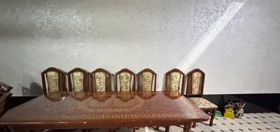 Продаю стол и стулья 1