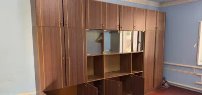 Стенка продается. Стенка сотилади