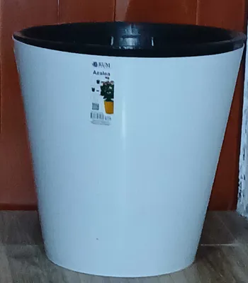 Gullar uchun urna-gultuvak. Yangi. 1