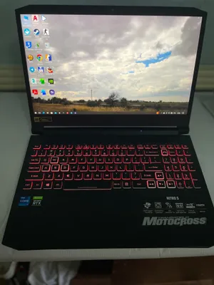 Игровой ноутбук Acer Nitro 5 i7-11800H / 16 ГБ / RTX 1