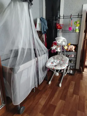 Yaxshi holatdagi bolalar karavoti