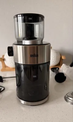 Кофемолка Braun KG7070 1