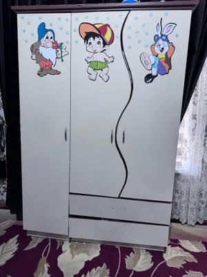 Bolalar karavoti va shkafchasi 1