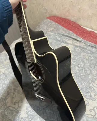 Cort elektroakustik gitarasi 1