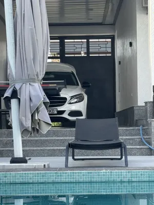 Mercedes benz w205 1