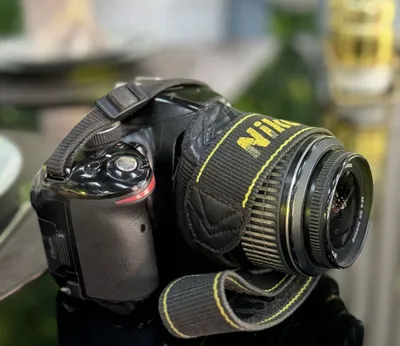 Прлдается срочно фотопарат Nikon3200 1