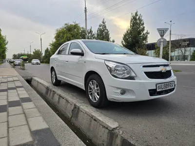 Avtomobil sotiladi 1
