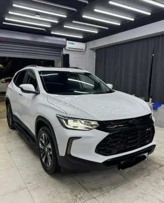 Белый Tracker Premier Plus | 1-й владелец | 23 000 км | $18,000 1