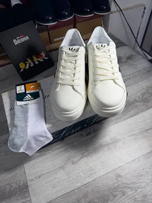 Белые кроссовки Adidas! Комфорт в течение всего дня! 1