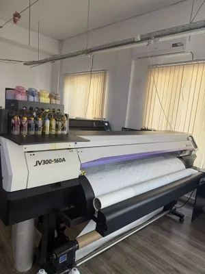 1,7 metr kenglikdagi matoga chop etish uchun sublimatsion printer sotiladi 1