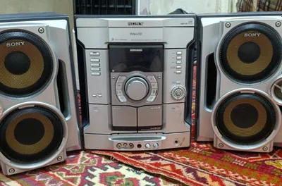 Sony musiqa markazi sotiladi 1