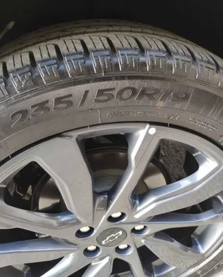 Шины на Equinox 235/50/R19 Goodyear 1
