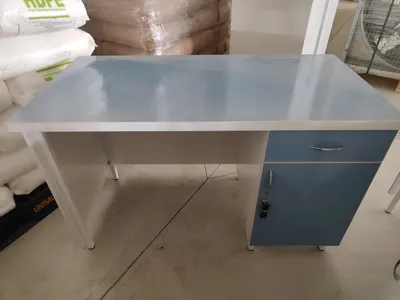 стол с тумбой для офиса 1