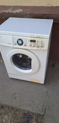 Продаётся стиральная машина 1